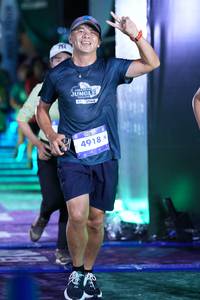 BIB: 4918
                            <button type="button" onclick="openModal(26227139)" class="btn btn-primary btn-sm float-right btn-popup" data-toggle="modal" data-target=".modal-high-quality">
                        <i class="fas fa-shopping-cart"></i> Add to Cart
                    </button>
                                            <button type="button" onclick="isThisMe(26227139, true)" class="btn btn-success btn-sm float-right btn-popup btn-isme hidden" data-toggle="tooltip" data-placement="bottom" title="นี่คือรูปของคุณใช่ไหม คลิกที่นี่เพื่อเอาเข้าอัลบั้ม">
                        <i class="fas fa-plus"></i> Add to album
                    </button>
                    <button type="button" onclick="isThisMe(26227139, false)" class="btn btn-warning btn-sm float-right btn-popup btn-isnotme hidden">
                        <i class="fas fa-ban"></i> Remove from album
                    </button>